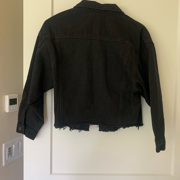 Black crop Jean jacket - Picture 3 of 5